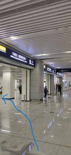 入站口